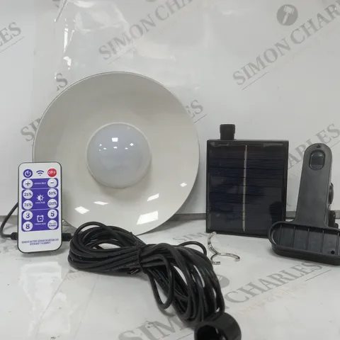 SOLAR POWERED LED 3 COLOUR TEMPERATURE LAMP