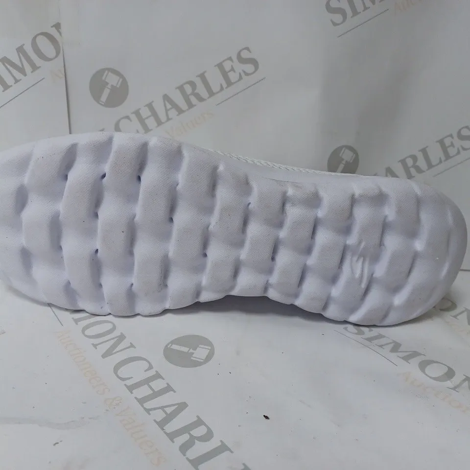 DUNE SIZE 36 METTALIC TRAINERS LACED - BOXED 