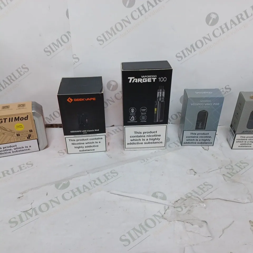 LOT OF APPROXIMATELY 10 BOXED E-CIGARETTES TO INCLUDE VOOPOO XROS 3 MNI, VAPORESSO TARGET 200, AND GEEKVAPE S100 ETC.