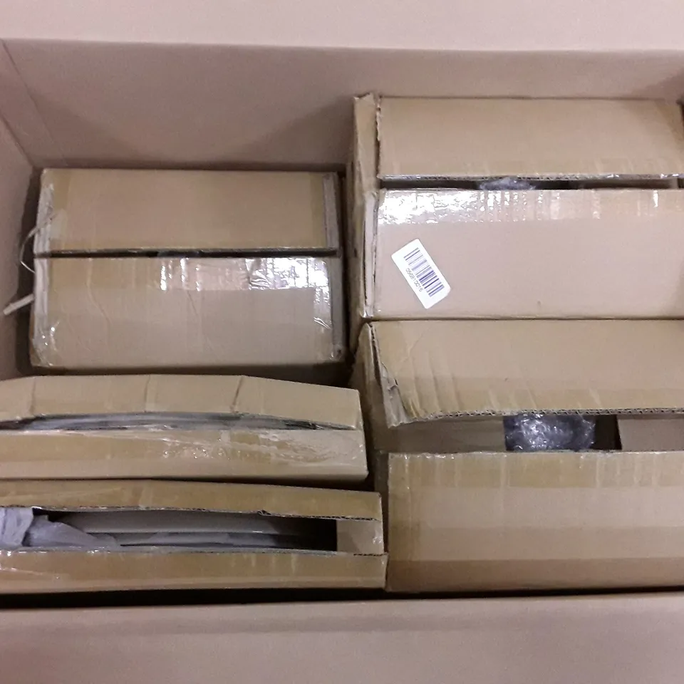 BOX CONTAINING APPROXIMATELY 8 BRAND NEW SNOWFLAKE DINNER PLATES & 54 BRAND NEW CINDERELLA FILLED GLASS BAUBLES