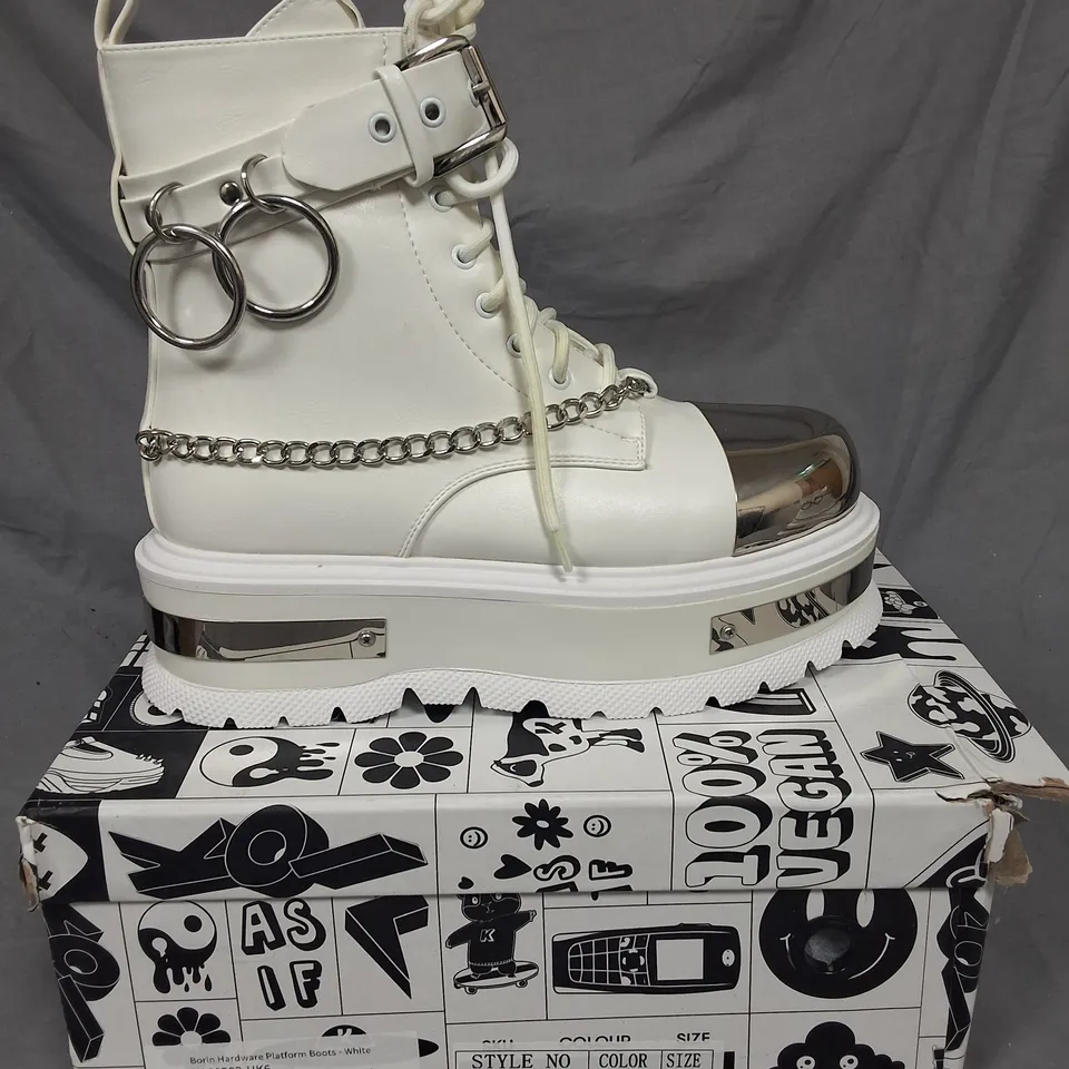 KOI BORING HARDWARE PLATFORM BOOTS IN WHITE - UK 6