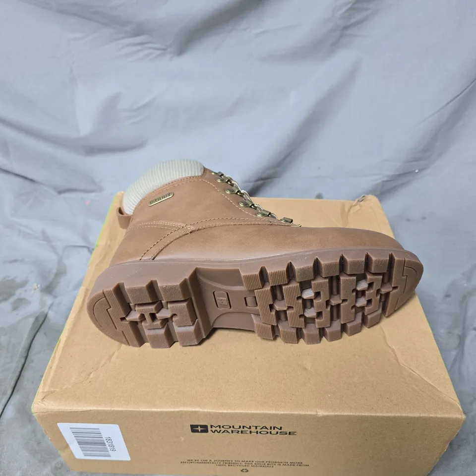 MOUNTAIN WAREHOUSE ISODRY BROWN BOOTS SIZE 5 BOXED
