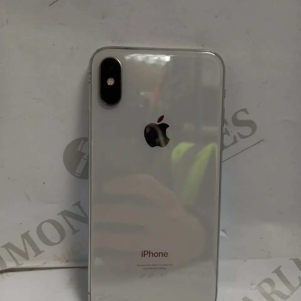 BOX APPLE IPHONE X 64GB IN WHITE