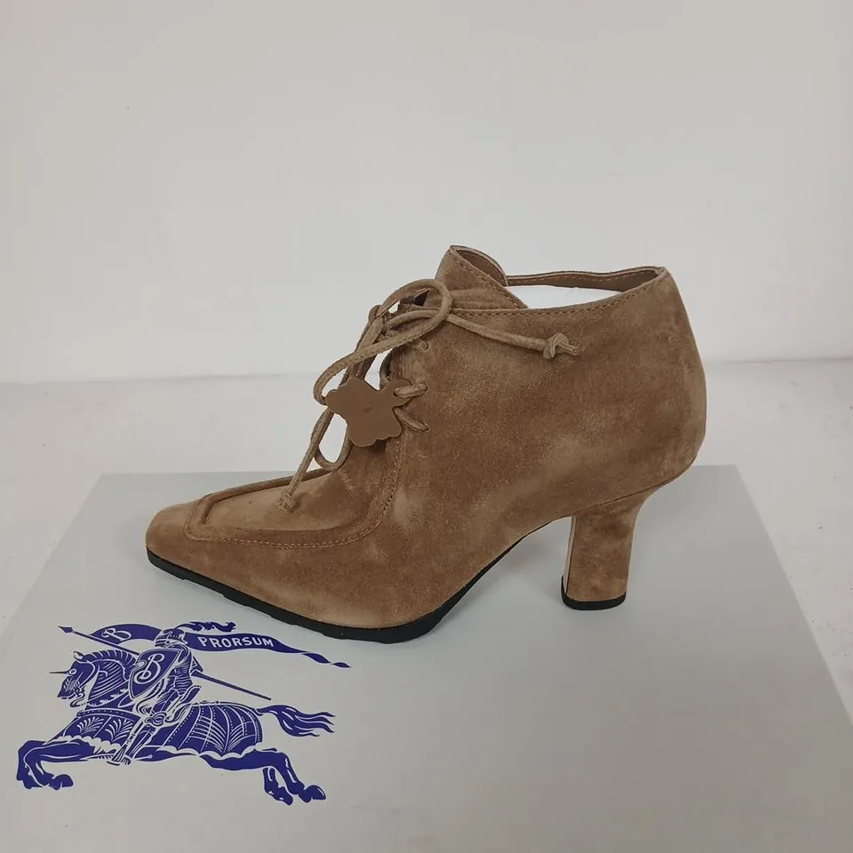 BURBERRY SUEDE ANKLE BOOTS – UK 4.5 (EU 37.5)
