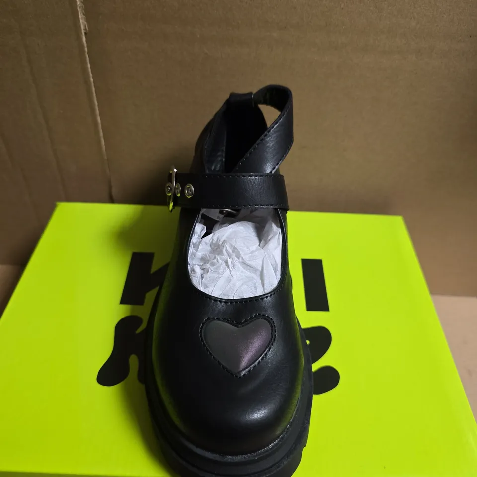 BOXED PAIR OF KOI LOVEBUG MEADOW KIDZ MARY JANE SHOES – BLACK, UK SIZE 1