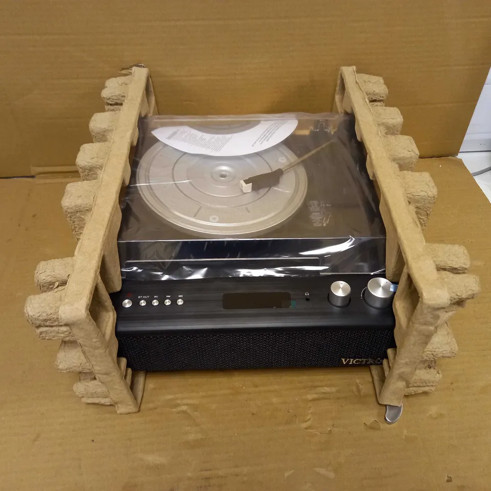 VICTROLA EASTWOOD 3-SPEED BLUETOOTH TURNTABLE