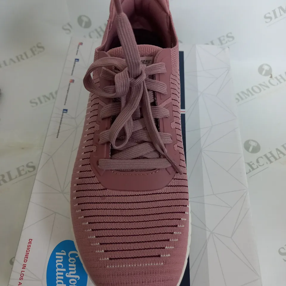 BOBS SPORTS FROM SKETCHERS WITH MEMORY FOAM IN PINK SIZE 7 