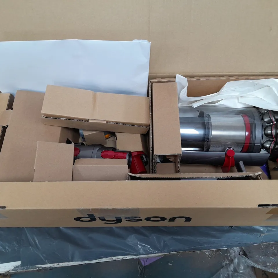 BOXED DYSON CYCLONE V10 TOTAL CLEAN - COLLECTION ONLY 