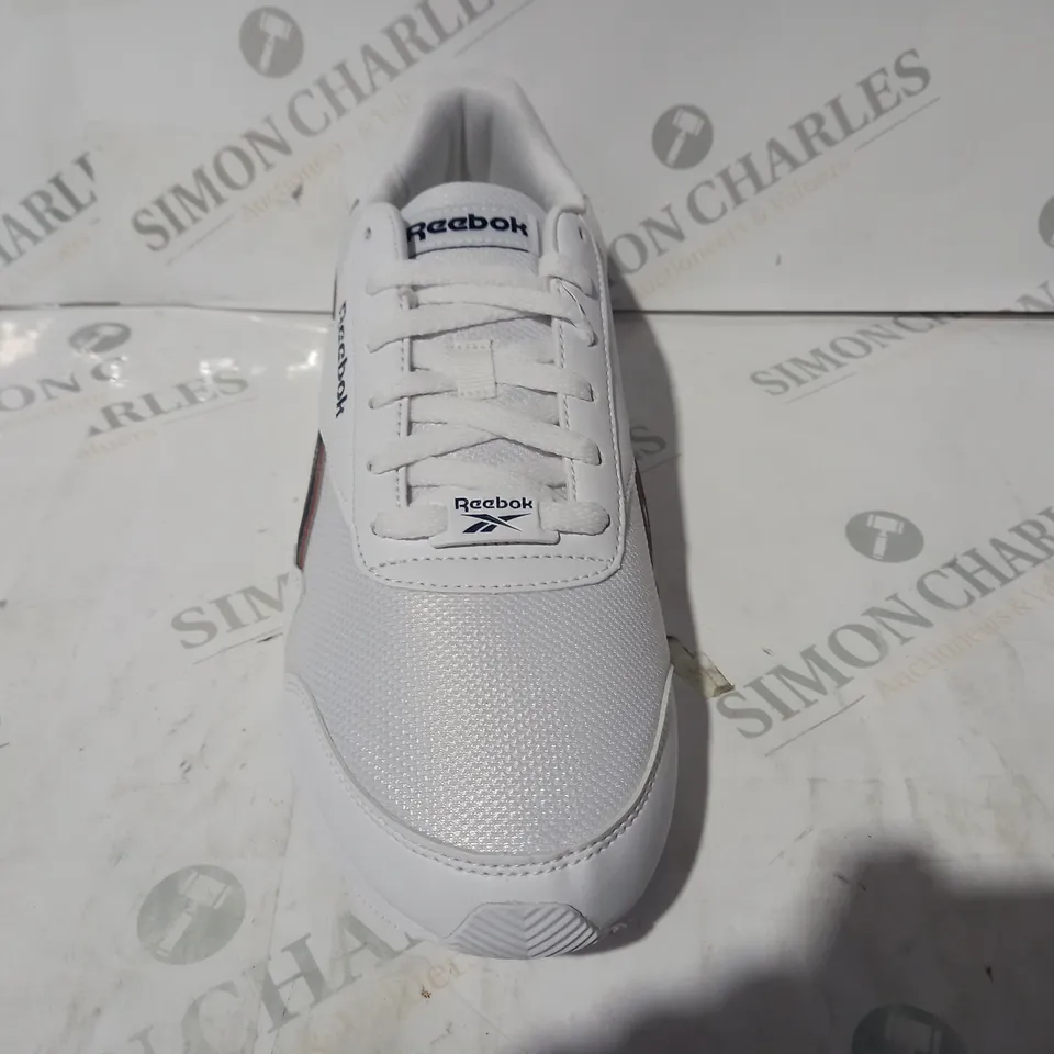 BOXED PAIR OF REEBOK ROYAL CL JOGGER 3 SHOES IN WHITE UK SIZE 9.5