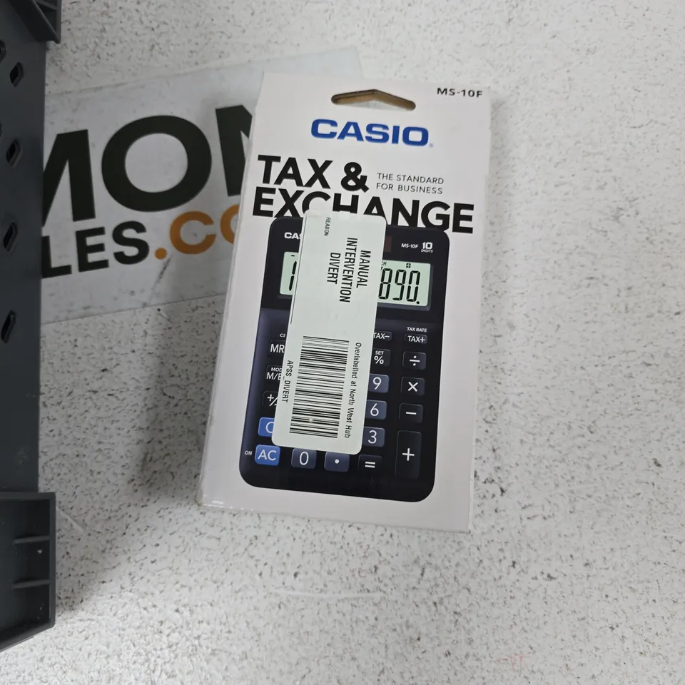 TOTE OF APPROXIMATELY 15 ASSORTED ITEMS TO INCLUDE: CASIO TAX CALCULATOR
