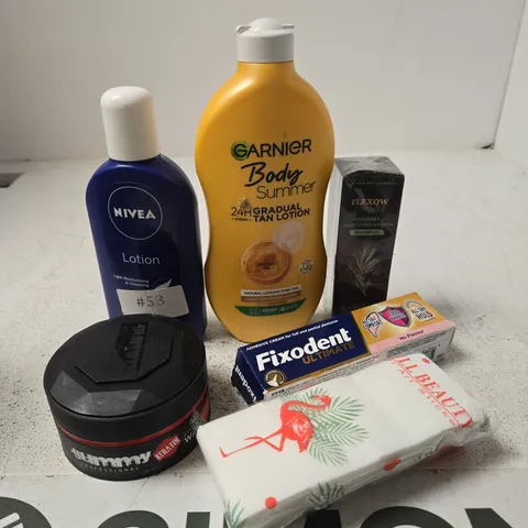 APPROXIMATELY 15 ASSORTED HEALTH & BEAUTY PRODUCTS TO INCLUDE NIVEA LOTION, FIXODENT, BODY LOTION ETC