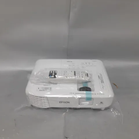 EPSON MULTIMEDIA PROJECTOR