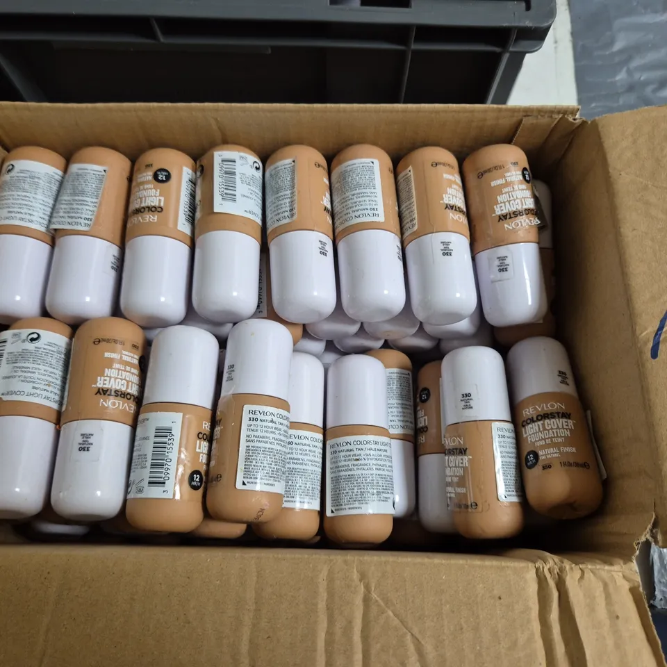 LOT OF APPROXIMATELY 55 REVLON COLOURSTAY LIGHT COVER 30ML FOUNDATIONS - 330 NATURAL TAN