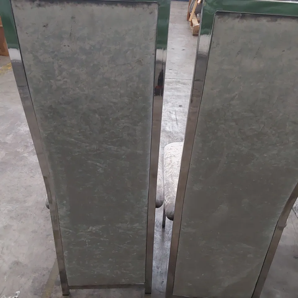 SET OF 5 DESIGNER UPHOLSTERED DINING CHAIRS PLUSH SILVER FABRIC, CHROME FAMES