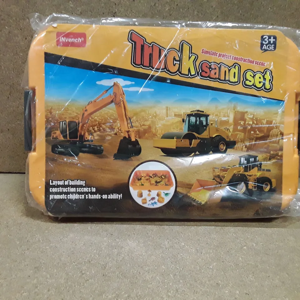 BOXED CHILDREN TRUCK SAND SET 