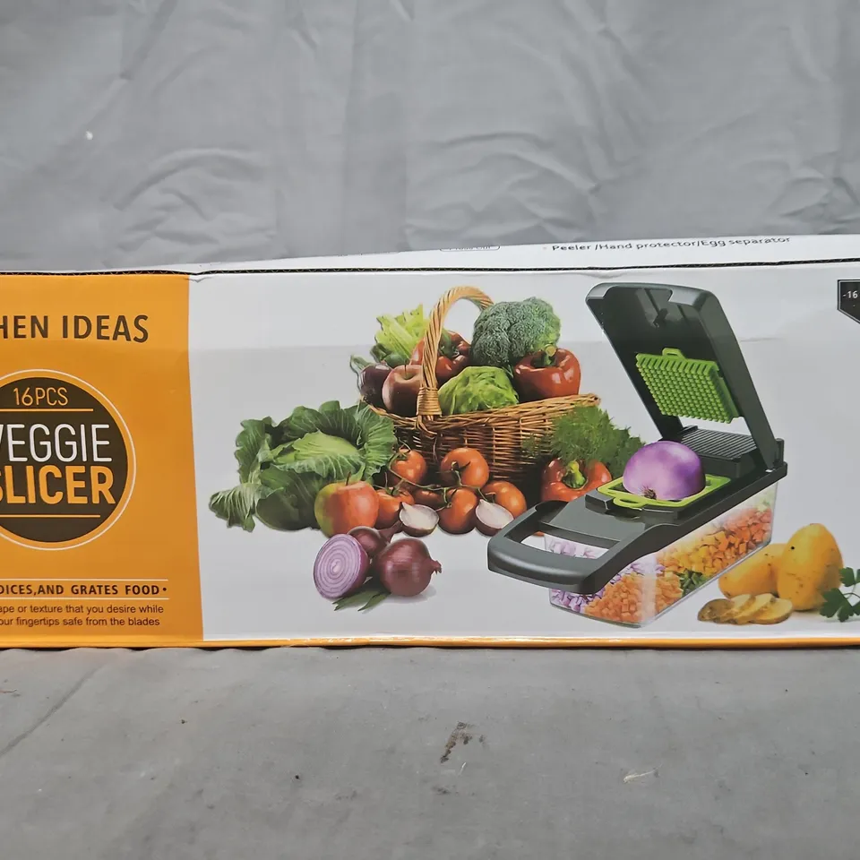 BOX OF APPROXIMATELY 10 ASSORTED HOUSEHOLD ITEMS TO INCLUDE 16-PIECE VEGGIE SLICER, ETC
