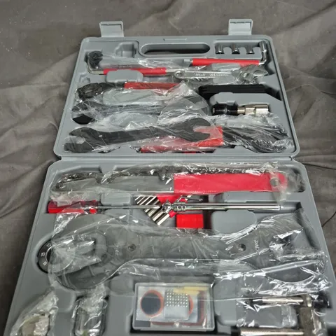 DIY TOOL SET IN GREY CARRY CASE – HAND TOOLS
