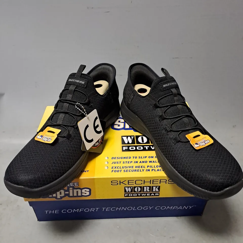 BOXED PAIR OF SKECHERS HAND FREE SLIP IN TRAINERS IN BLACK SIZE 7