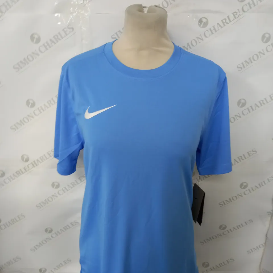 NIKE CASUAL T-SHIRT SIZE S