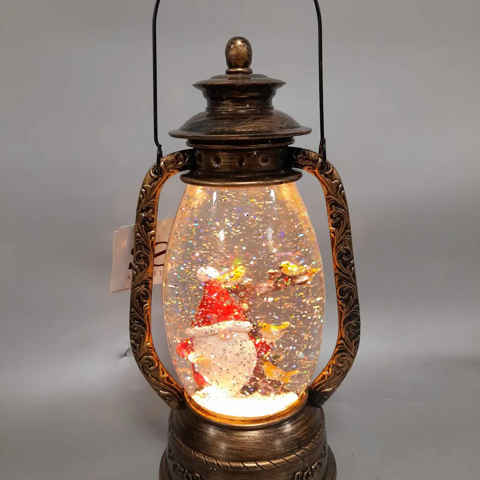 STRAITS CHRISTMAS STYLE LANTERN WITH LIGHT
