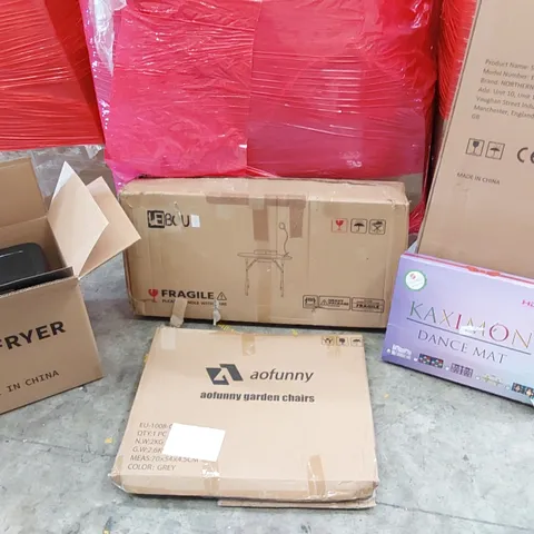 PALLET OF ASSORTED ITEMS INCLUDING: AIR FRYER, DESK, STEP LADDER, DANCE MAT, GARDEN CHAIRS