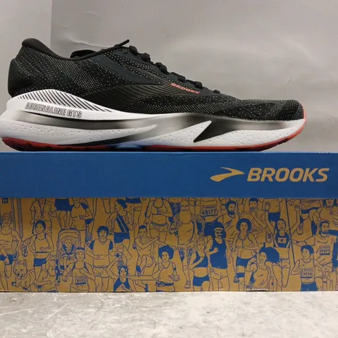 BOXED PAIR OF BROOKS ADRENALINE GTS 24 MEN'S SHOES IN BLACK/GREY/RED SIZE UK 10