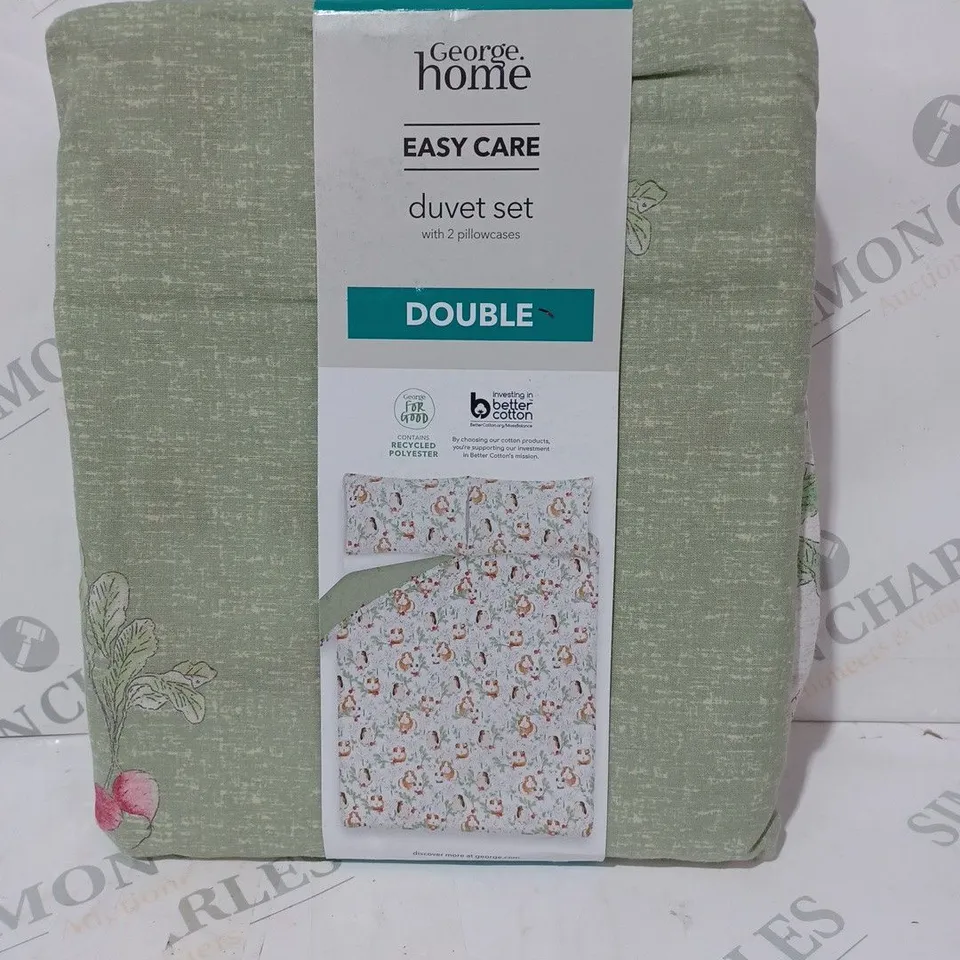 DUVET SET W. 2 PILLOWCASES IN GREEN/GUINEA PIG DESIGN - DOUBLE SIZE