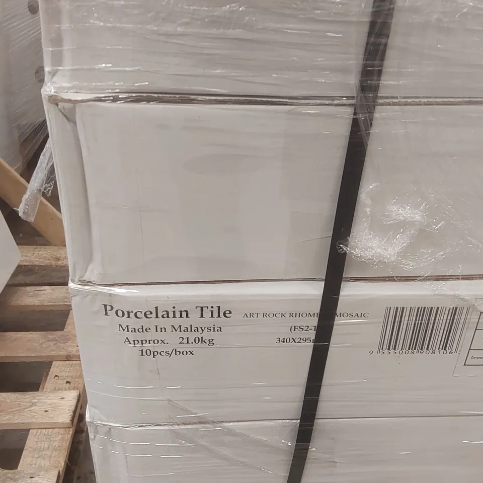 PALLET CONTAINING APPROXIMATELY 48x BRAND NEW BOXED VERONA DESIGNER MOSAIC TILES