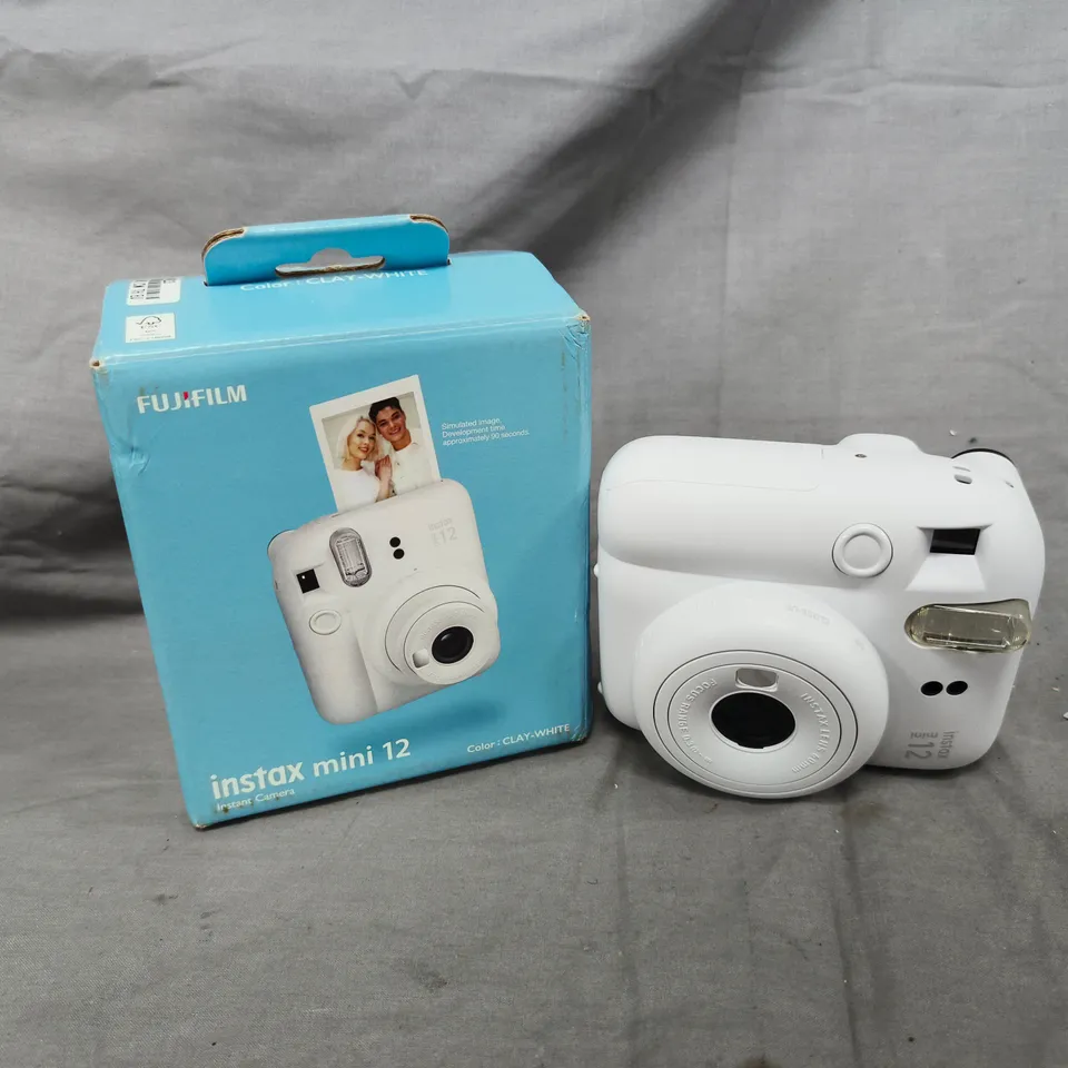 FUJIFILM INSTAX MINI 12 - CLAY WHITE