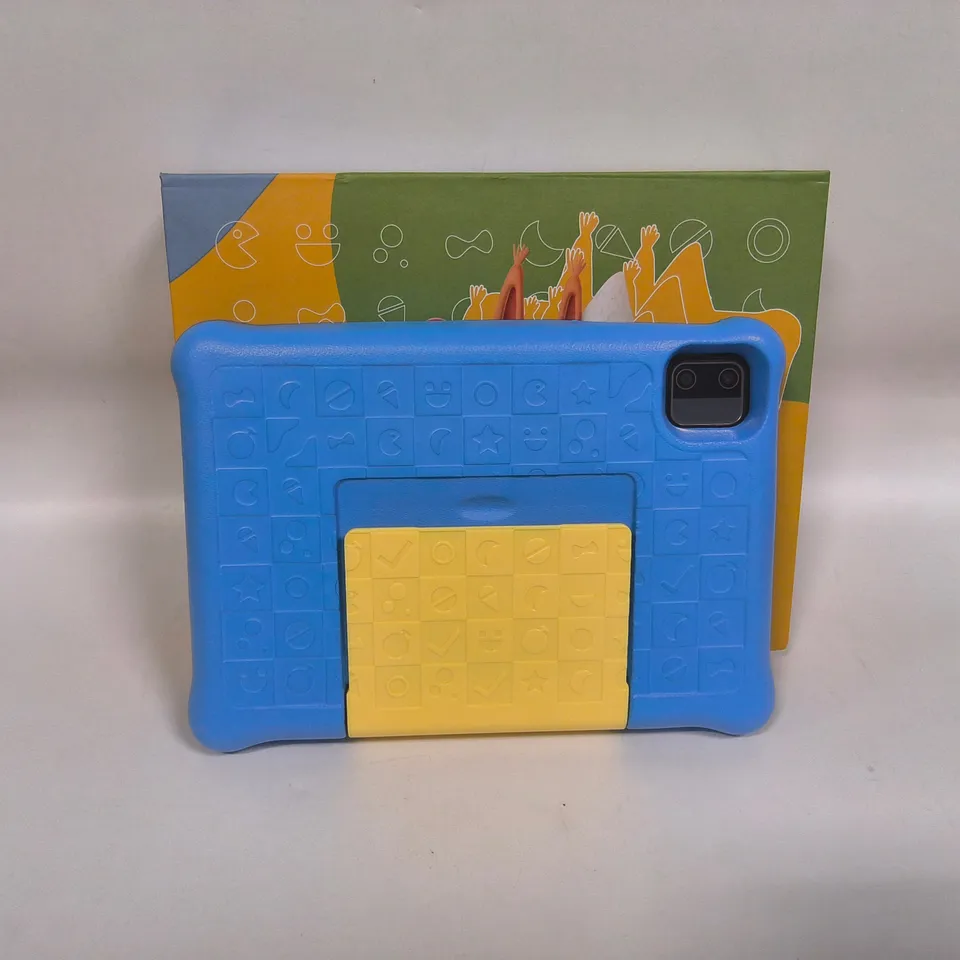 BOXED SMART LIFE KIDS 7" LAPTOP WITH BLUE PROTECTIVE CASE