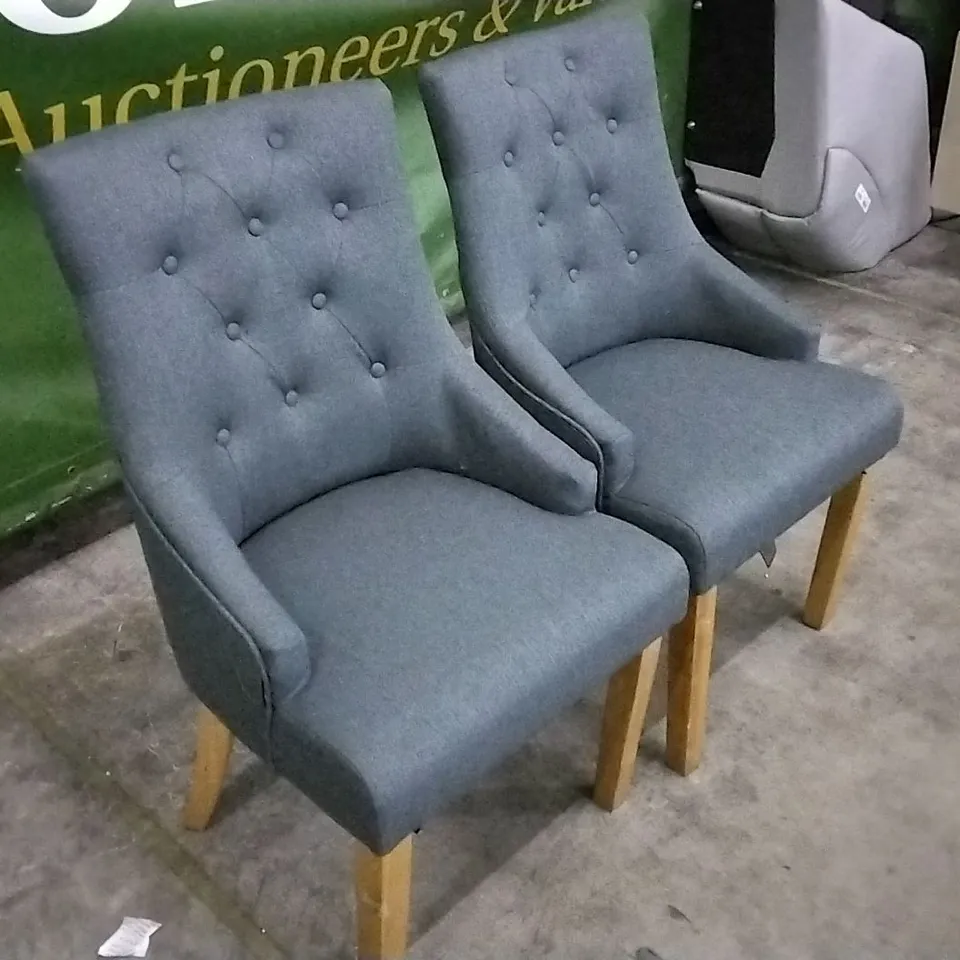 SET OF 2 DARK GREY FABRIC BUTTONBACK DINING CHAIRS WITH ARM REST AND WOODEN LEGS