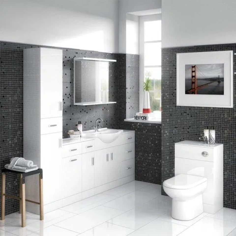 BOXED NUIE MAYFORD 2LPM LPF ELONGATED WALL MOUNTED CLOSE COUPLED TOILET GLOSS WHITE (1 BOX)