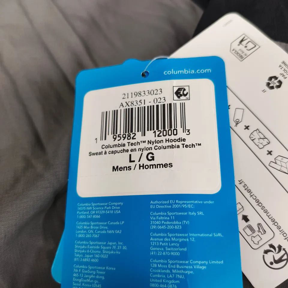 COLUMBIA TECH NYLON HOODED JACKET – MENS UK L (GREY/BLACK)