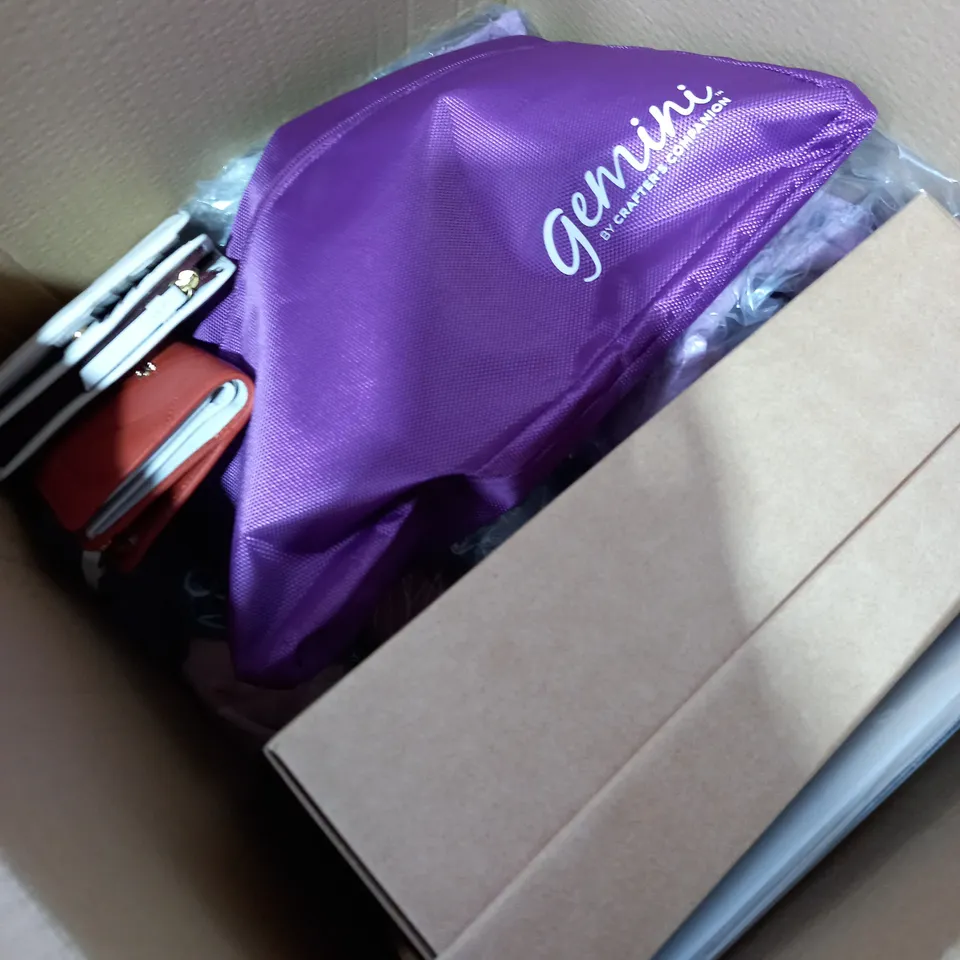 BOX OF APPROXIMATELY 10 ASSORTED ITEMS TO INCLUDE PURSE, CLOTHING, SANDALS ETC