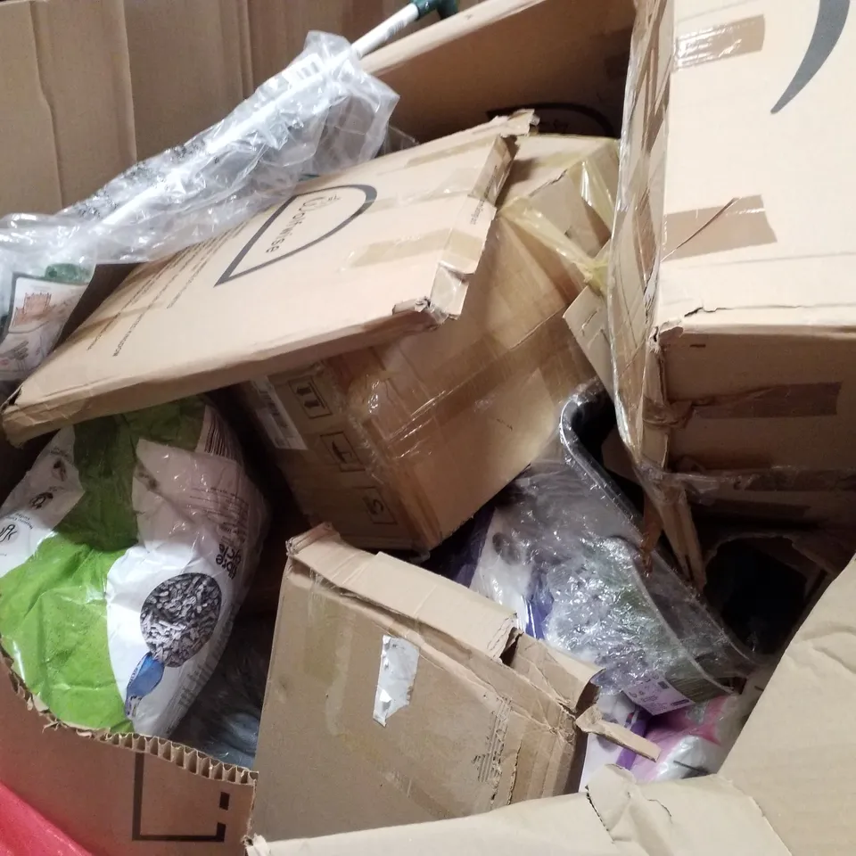 PALLET CONTAINING ASSORTED PRODUCTS INCLUDING TOILET SEAT, SWING 'N' PLAY DOORWAY GYM, MOUSE PAD & WEED EXTRACTOR 
