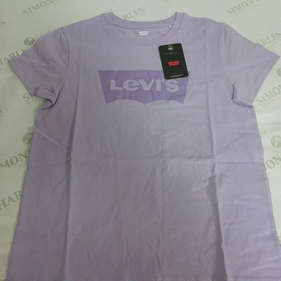 LEVI'S STANDARD FIT T-SHIRT IN PURPLE - SMALL