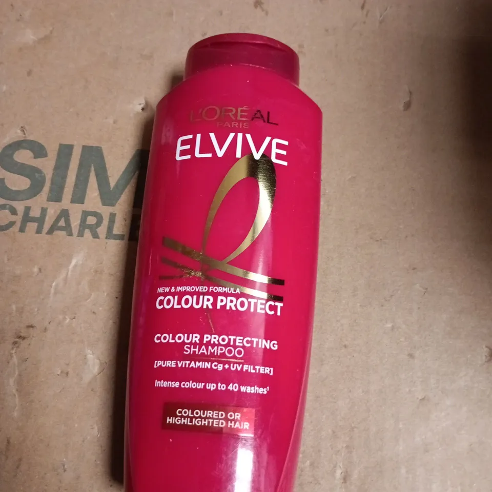 APPROXIMATELY 20 ASSORTED COSMETIC ITEMS INCLUDING L'OREAL SHAMPOO , REDKEN THERMAL SPRAY AND AVEENO MOISTURING LOTION 