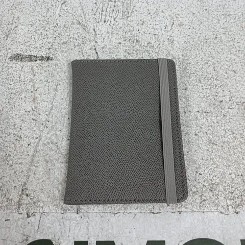 FOLDIE CARD WALLET – GREY CARDHOLDER WITH ELASTIC CLOSURE