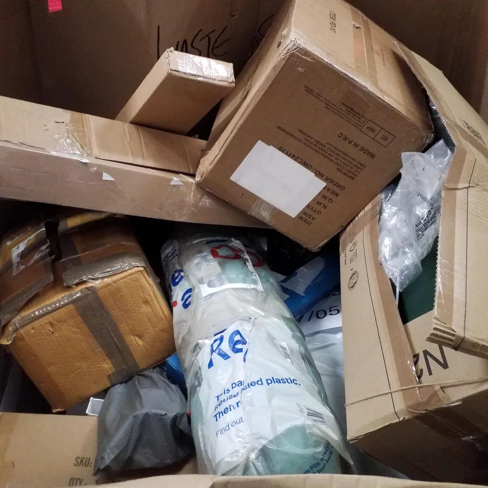 PALLET CONTAINING ASSORTED PRODUCTS INCLUDING CLOTHES DRYING RACK, SALAD BOWL SET, PLAYPEN & SLOT TRACK RACING