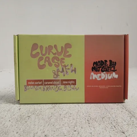 MADE BY MITCHELL CURVE CASE CREAM BLUSHER/BRONZER/HIGHLIGHT PALETTE - MEDIUM