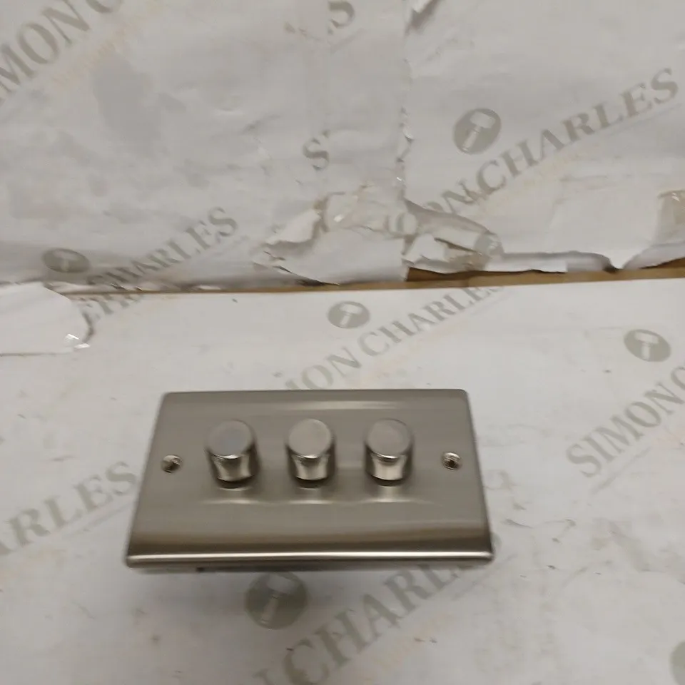 LED DIMMER SWITCH 