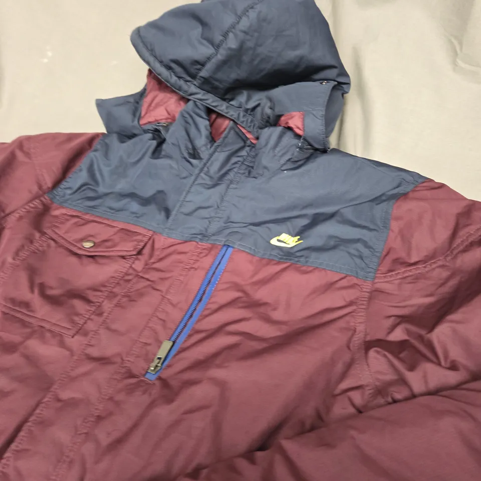 NIKE LOGO FULL ZIP JACKET SIZE 