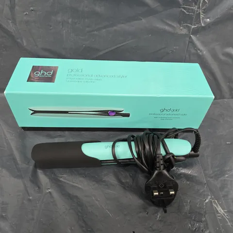 GHD GOLD PROFESSIONAL STYLER HAIR STRAIGHNERS