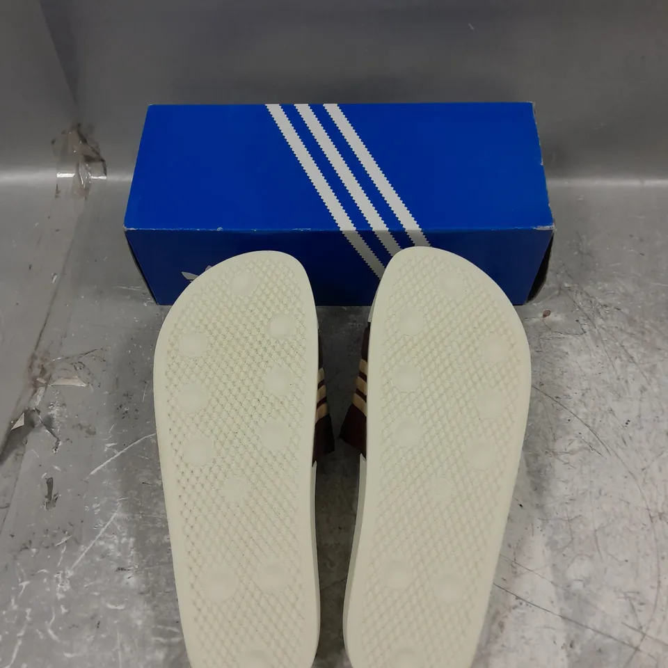 BOXED PAIR OF ADIDAS ADILETTE MAROON / CREAM SLIDES UK 10