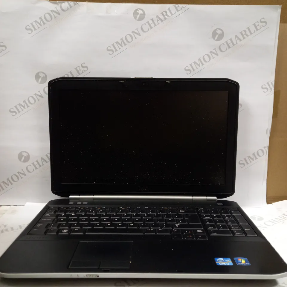 DELL LATITUDE E5520 LAPTOP IN BRUSHED GREY