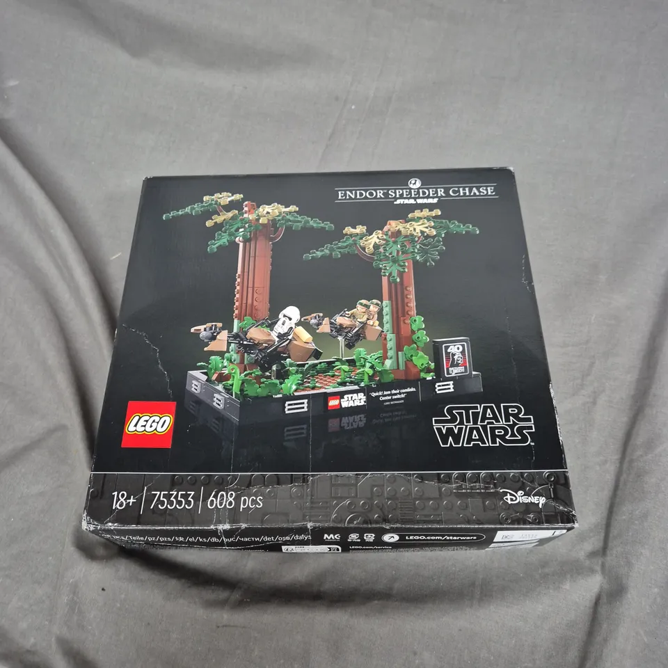 BOXED LEGO STAR WARS ENDOR SPEEDER CHASE 