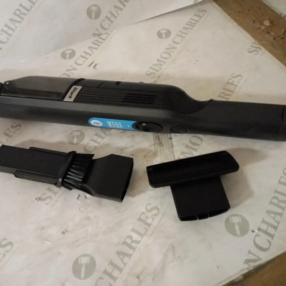 SHARK CORDLESS HANDHELD VACUUM CLEANER