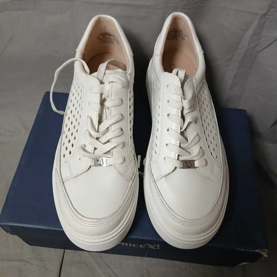 CAPRICE WOMEN'S WHITE NAPPA LEATHER SNEAKERS – UK 6½ (EU 40)