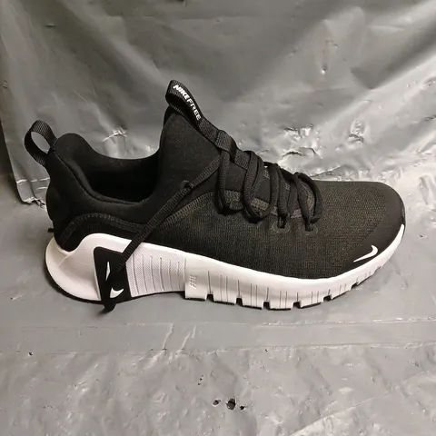 NIKE FREE TRAINERS IN BLACK - 7