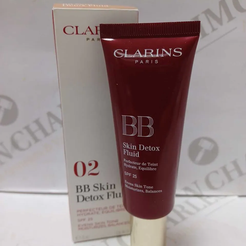 CLARINS BB SKIN DETOX FLUID SPF25 45ML - 02 MEDIUM
